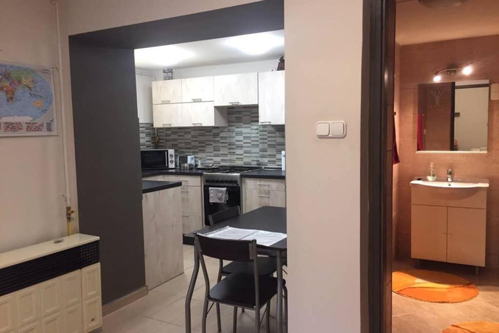 Green Garden Apartment Ingyenes Zart Parkoloval 塞格德 外观 照片
